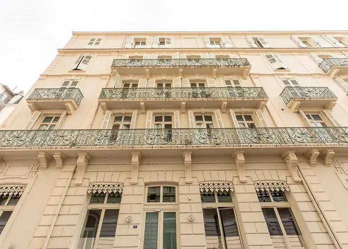 Spacieux Chic - Confort - Proche Parcs & Thermes
